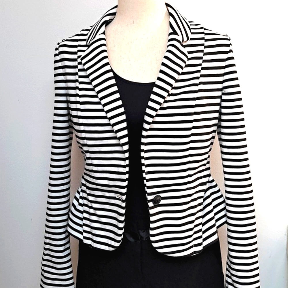 ELLE stripped short jacket